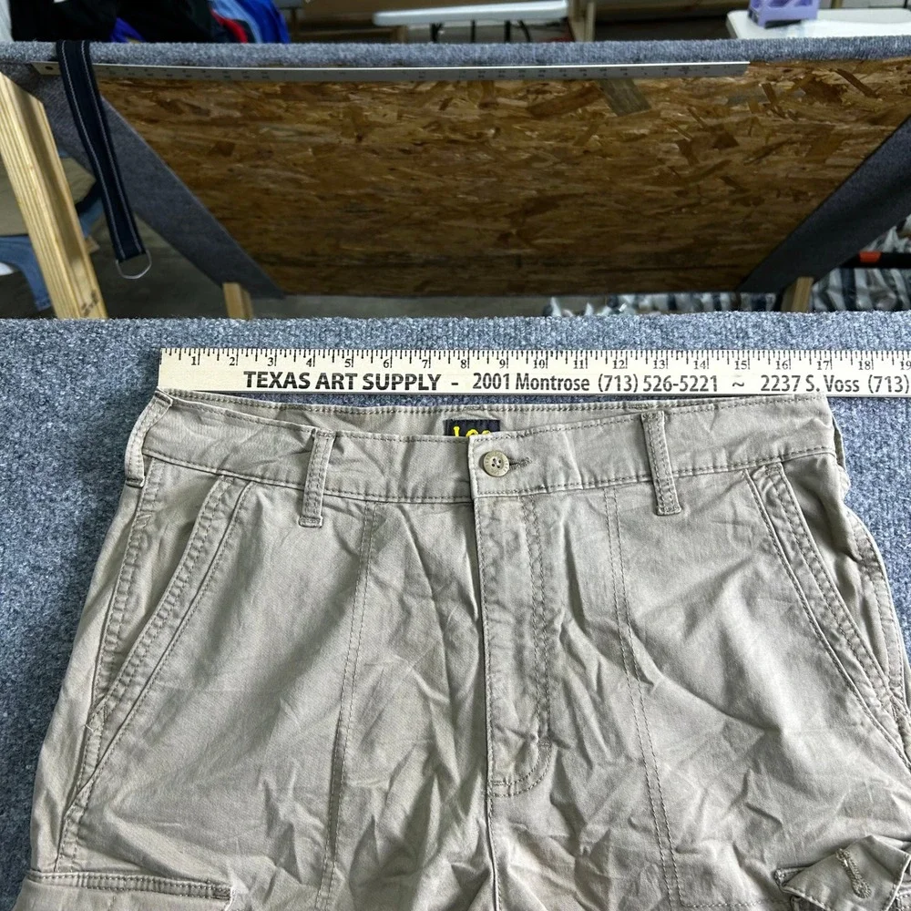 Lee Cargo Shorts Mens Size 34 Tan Khaki Relaxed Fit Cotton Utility Multi Pocket